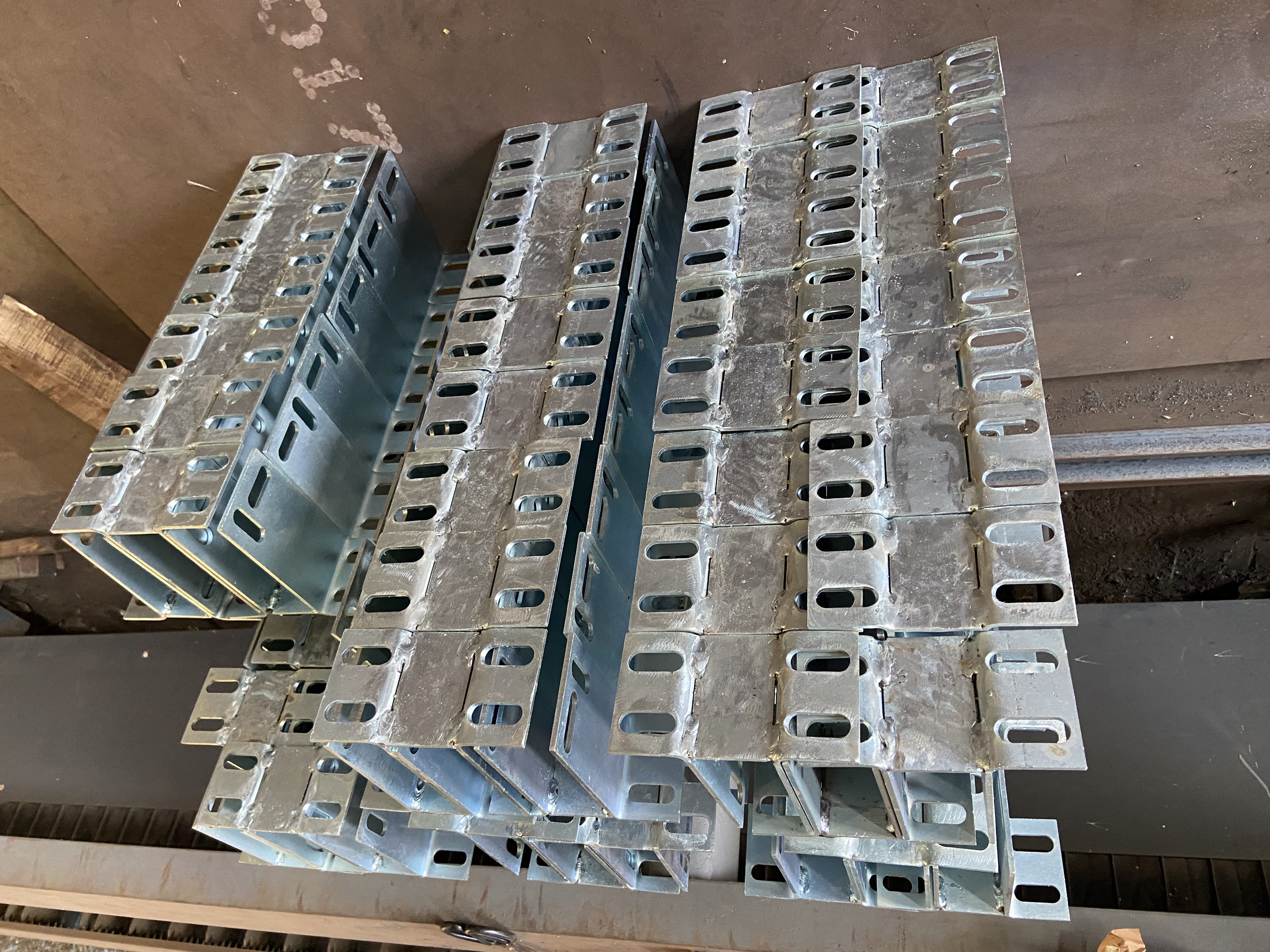 Customized Hot Dip Galvanizing Steel Plate any thickness Steel Embedded Parts In Concrete Construction Weld Zinc Plated